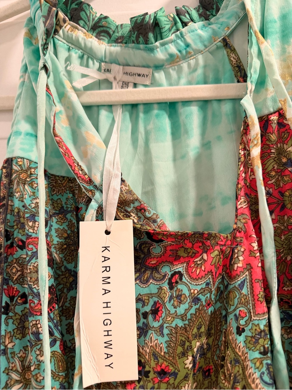 Karma Highway Lightweight Dress OS - Picture 3 of 5